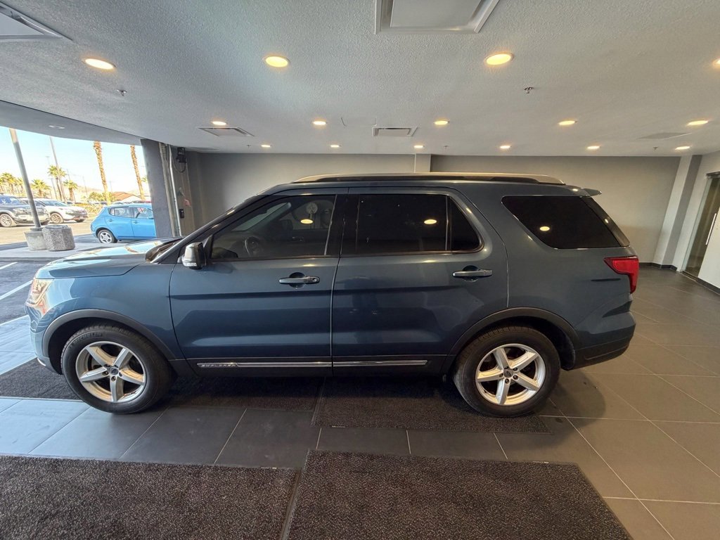 Used 2019 Ford Explorer XLT w/ Equipment Group 201A image 8