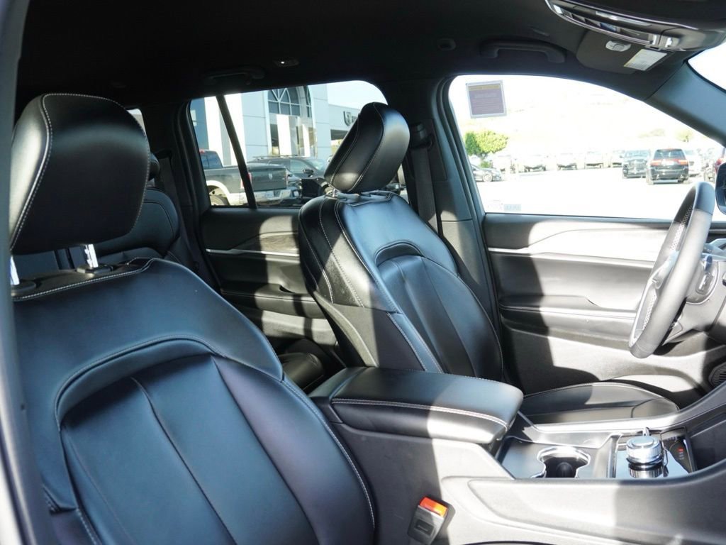 Certified 2024 Jeep Grand Cherokee Limited image 21