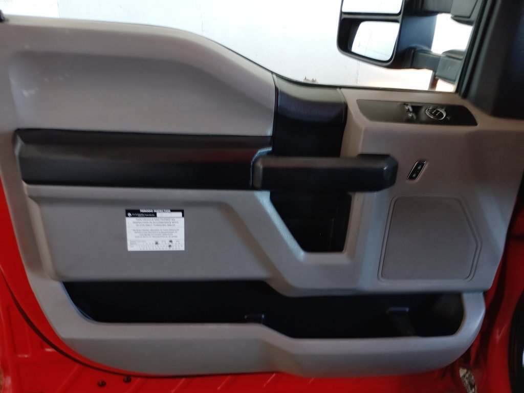 Used 2017 Ford F350 XL w/ Power Equipment Group AWD/4WD image 21