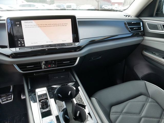 New 2026 Volkswagen Atlas Peak Edition image 10