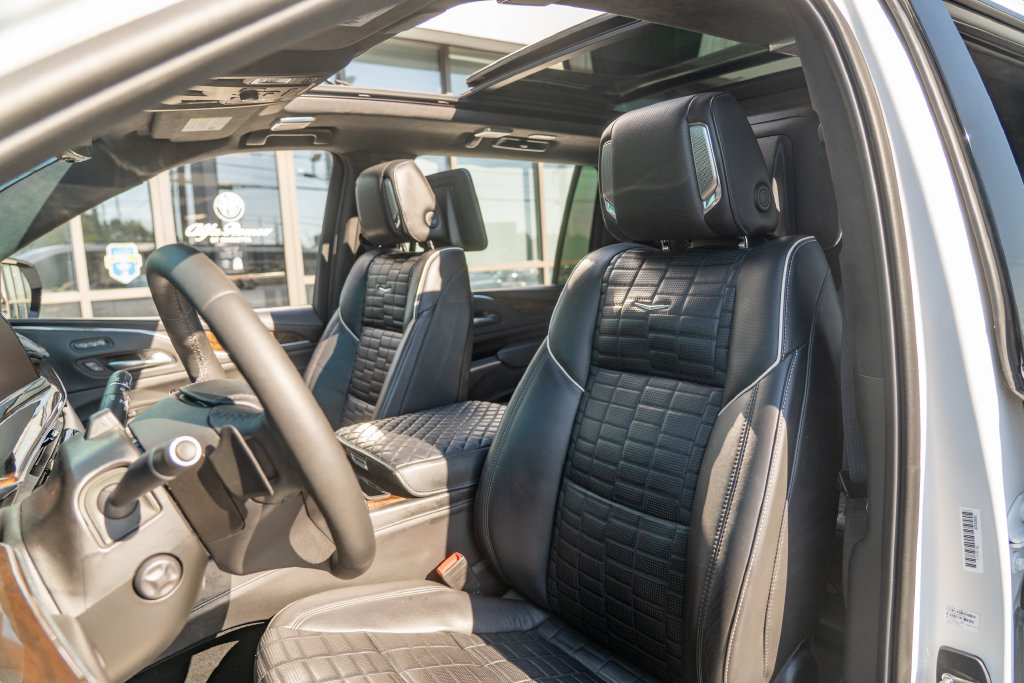 Used 2021 Cadillac Escalade ESV Sport Platinum AWD/4WD image 14