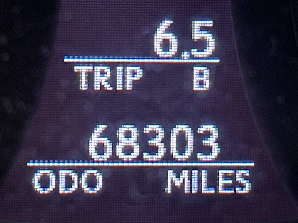 Used 2012 Lexus LS 460 w/ Comfort Pkg image 17