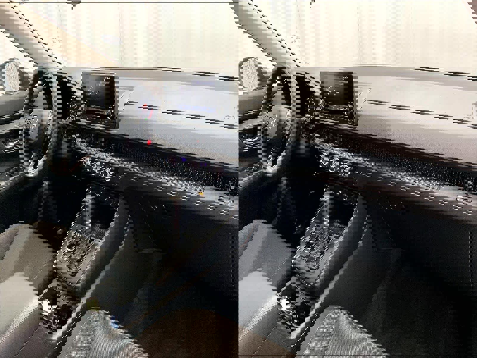 Used 2025 Honda CR-V LX image 13