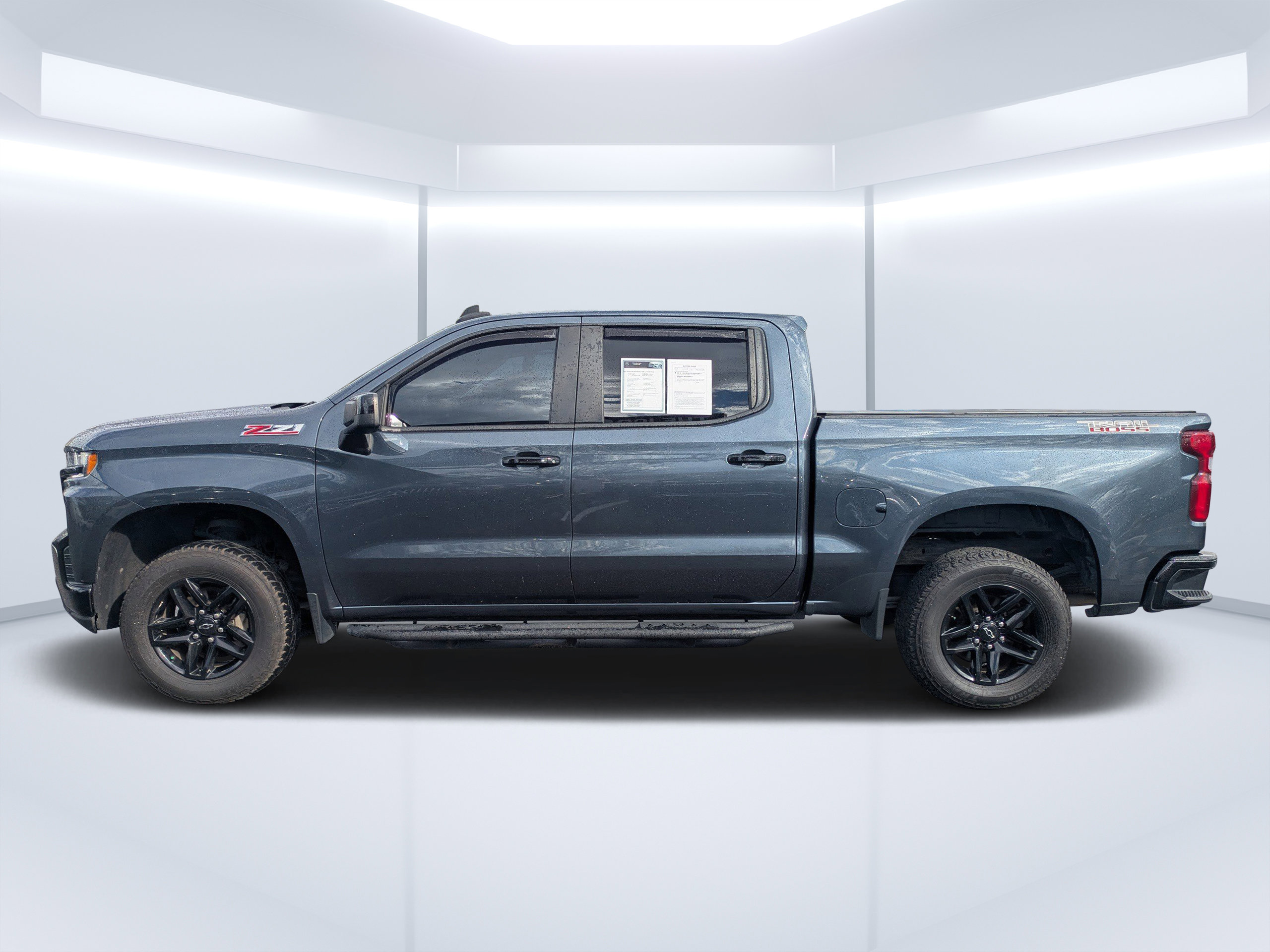 Used 2021 Chevrolet Silverado 1500 LT Trail Boss image 8