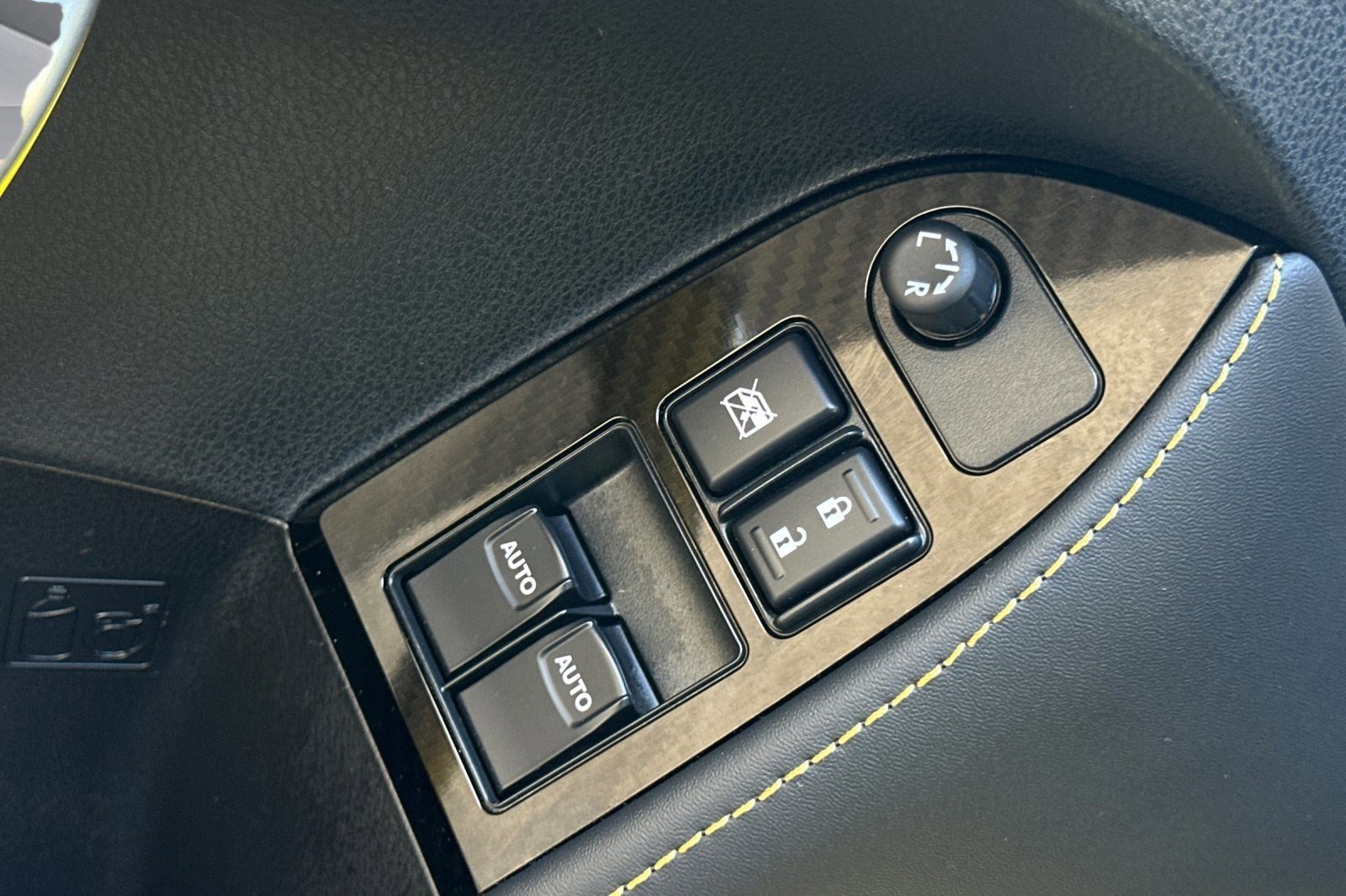 Used 2017 Subaru BRZ Series.Yellow image 12