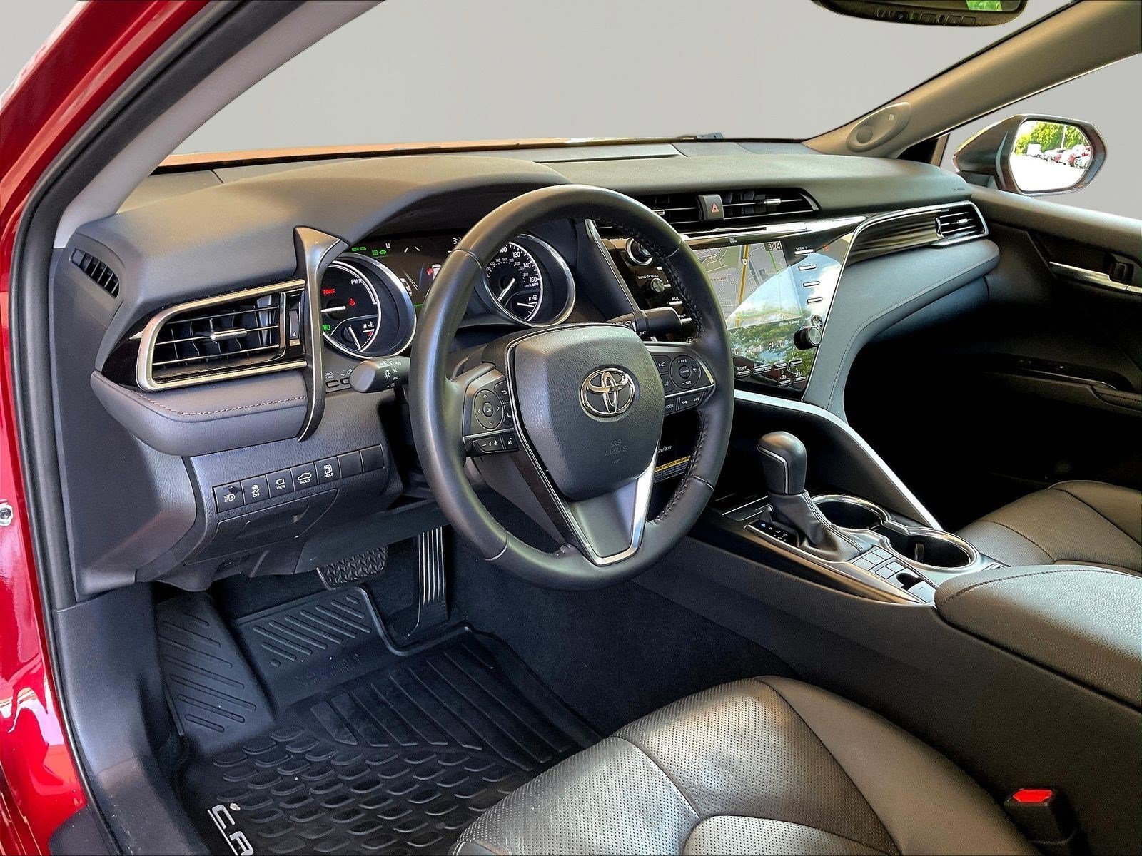 Used 2020 Toyota Camry XLE w/ Driver Assist Package FWD image 17