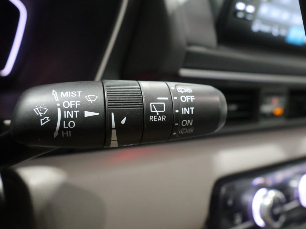 Used 2025 Honda Pilot Touring image 41