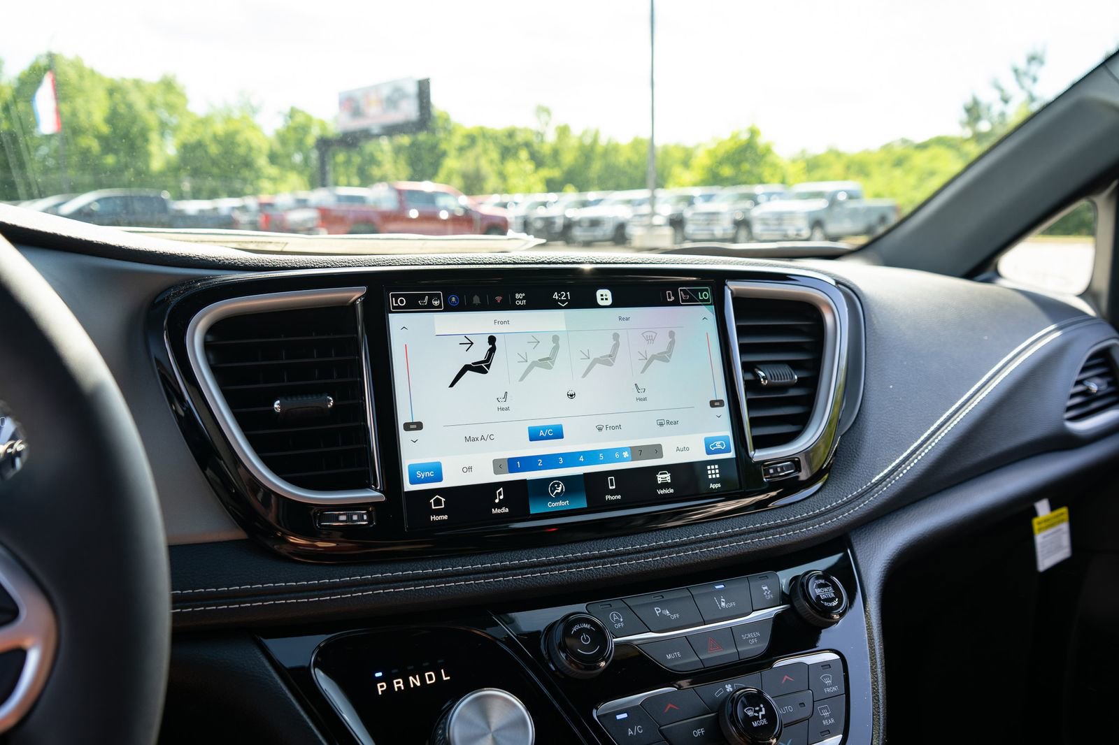 New 2027 Chrysler Pacifica Select FWD image 24