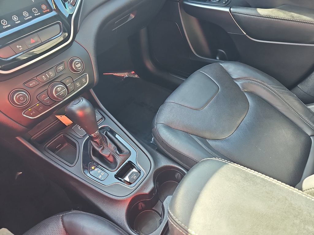 Used 2020 Jeep Cherokee Limited FWD image 25