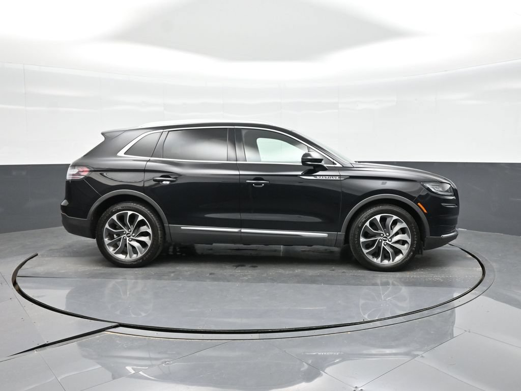 Used 2023 Lincoln Nautilus Reserve w/ Luxury Package FWD image 16
