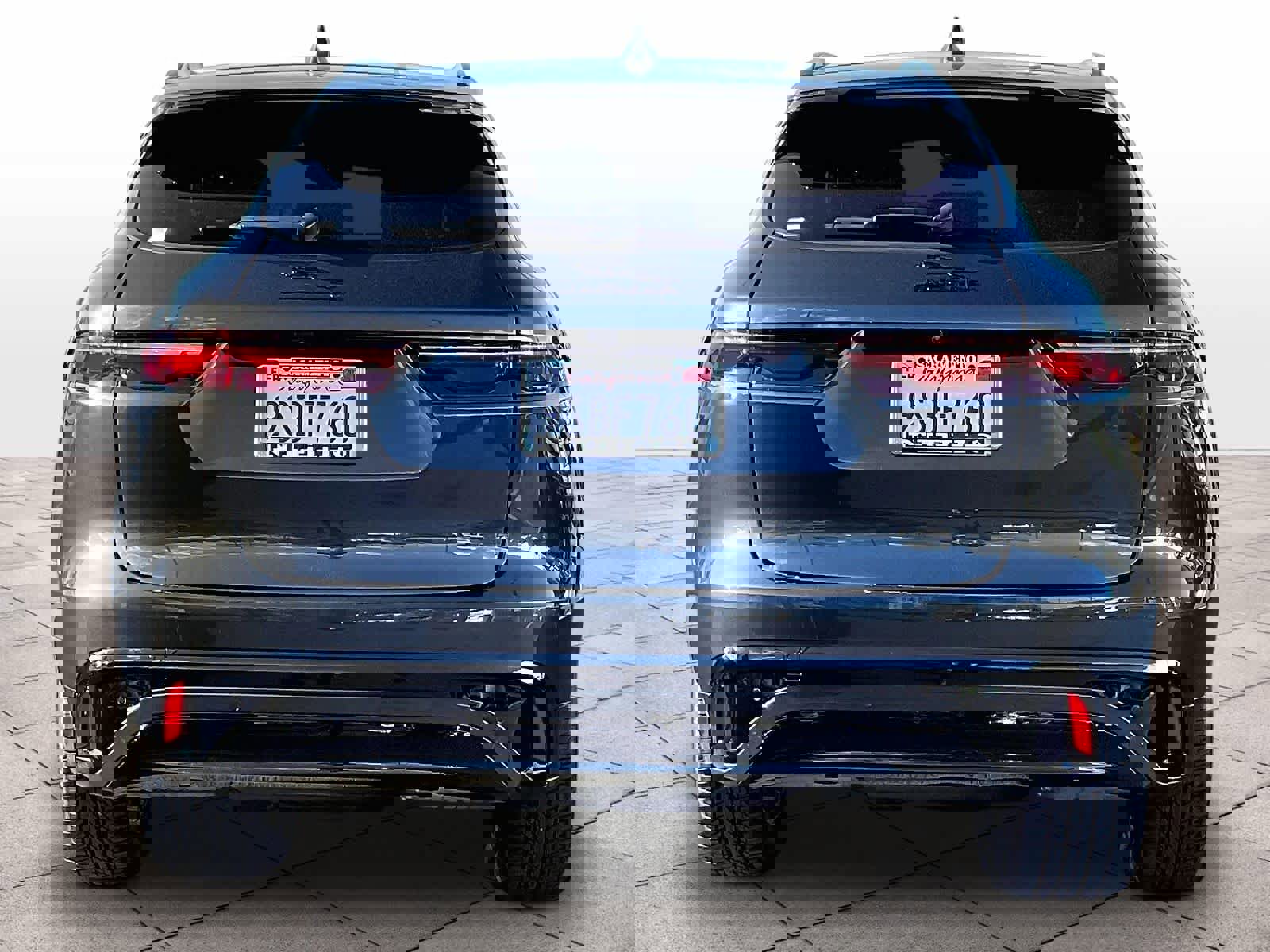 Used 2025 Jaguar F-PACE R-Dynamic S image 5