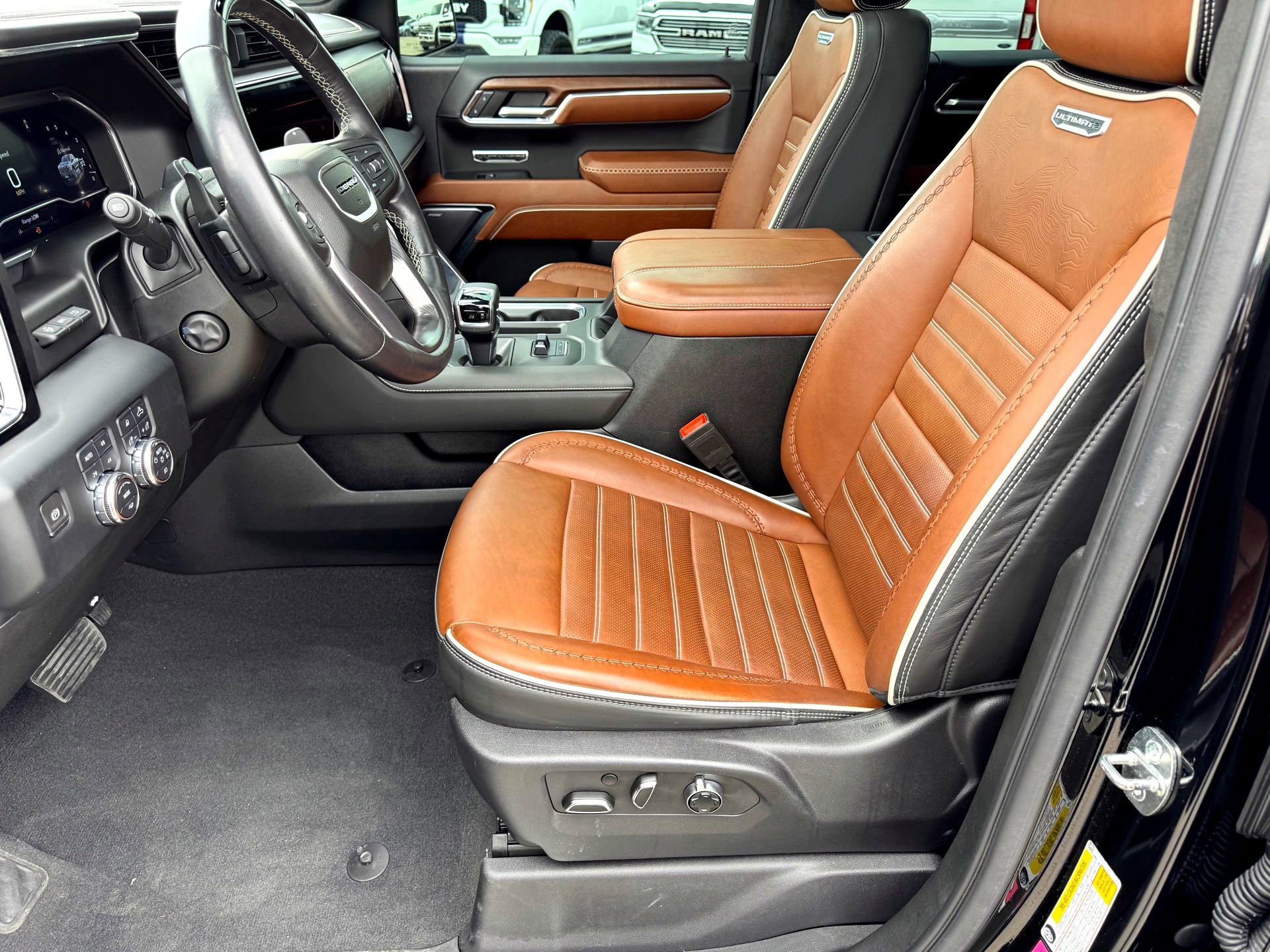 Used 2023 GMC Sierra 1500 Denali Ultimate AWD/4WD image 12