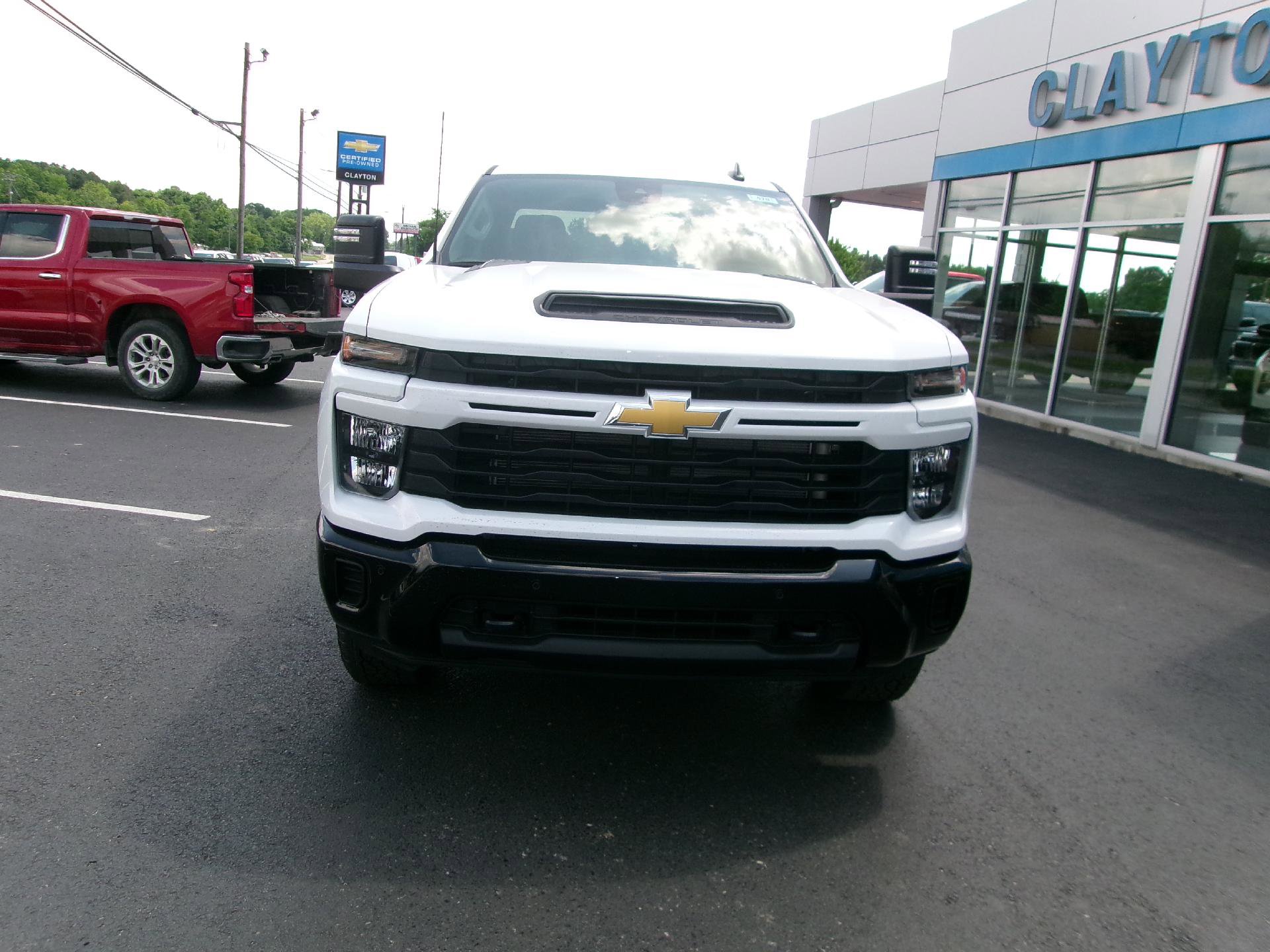 New 2026 Chevrolet Silverado 2500 Custom w/ Custom Value Package AWD/4WD image 9
