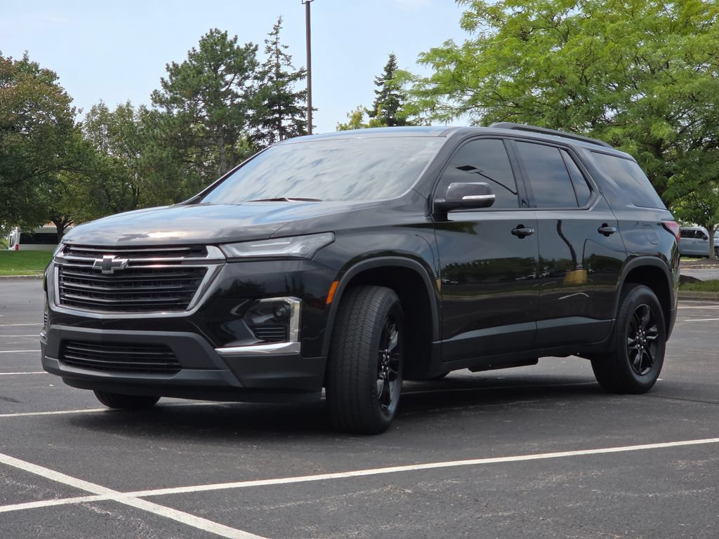 Used 2023 Chevrolet Traverse LS w/ Midnight/Sport Edition FWD image 17