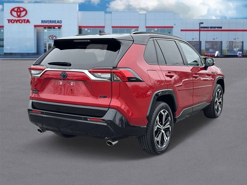 Used 2024 Toyota RAV4 XSE w/ Premium Package image 5
