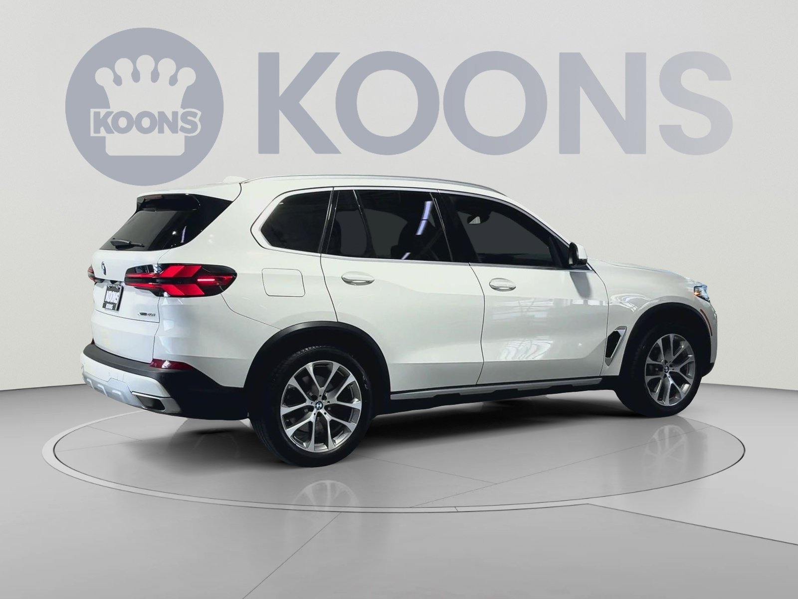Used 2024 BMW X5 xDrive40i AWD/4WD image 11