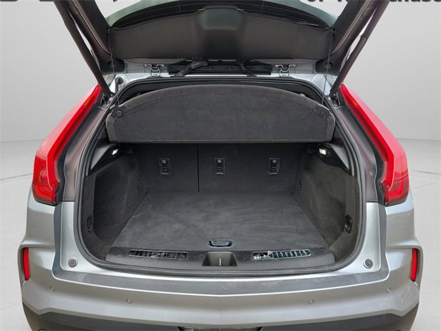 Used 2025 Cadillac XT4 Premium Luxury image 10