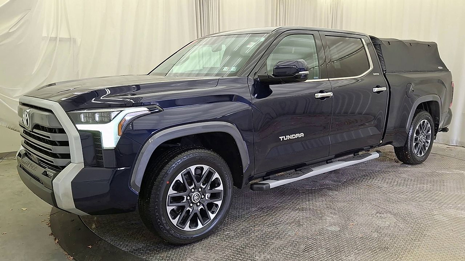 Used 2022 Toyota Tundra Limited image 7