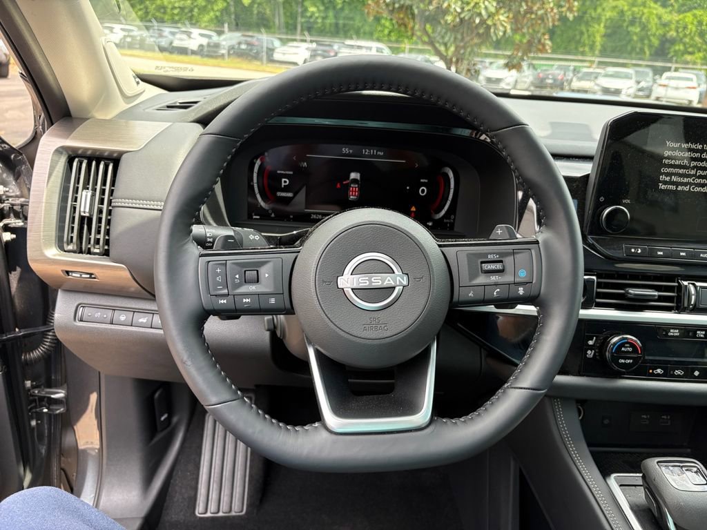 Used 2025 Nissan Pathfinder Platinum w/ Cargo Package FWD image 15