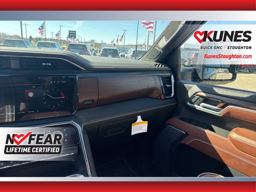 Used 2025 GMC Sierra 3500 Denali Ultimate AWD/4WD image 45