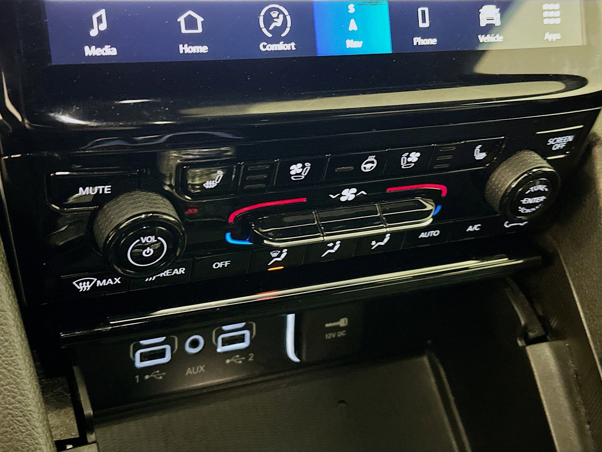 Used 2024 Jeep Grand Cherokee L Limited w/ Luxury Tech Group II image 24