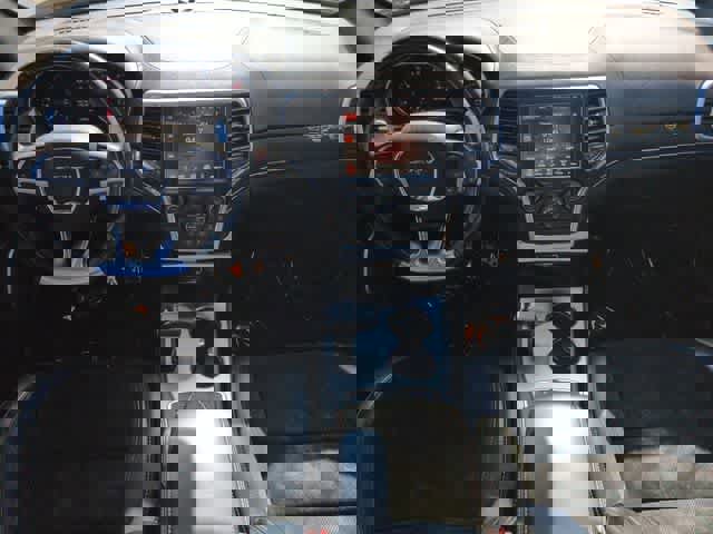 Used 2015 Jeep Grand Cherokee SRT w/ Luxury Group II image 15