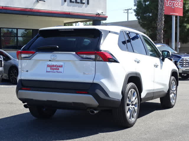 Used 2025 Toyota RAV4 Limited w/ Advanced Technology Package FWD image 12