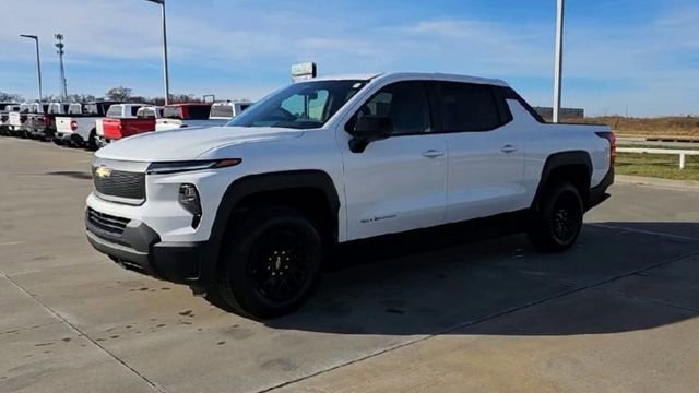 New 2026 Chevrolet Silverado EV W/T AWD/4WD image 4