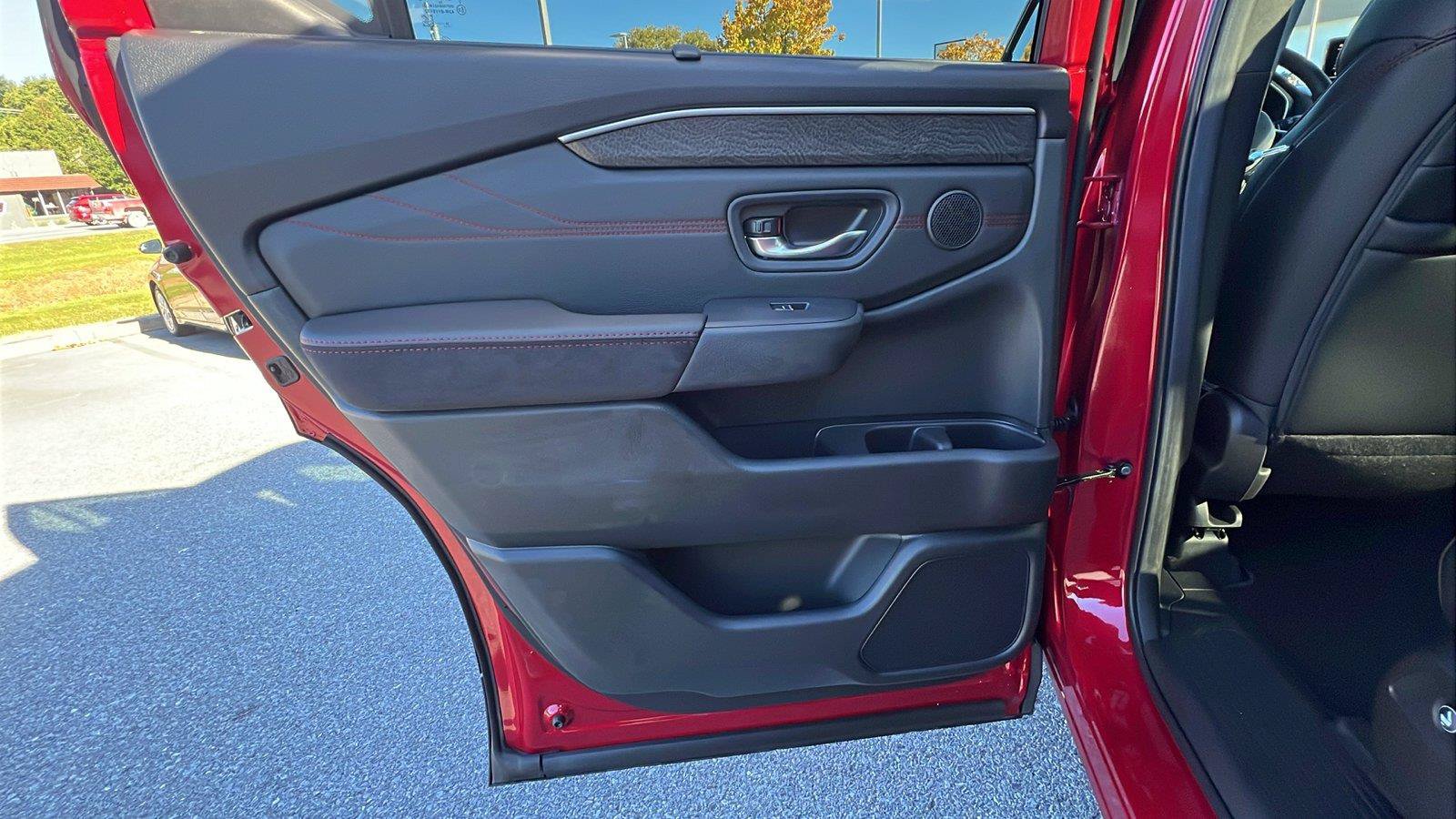 New 2026 Honda Pilot Black Edition image 18