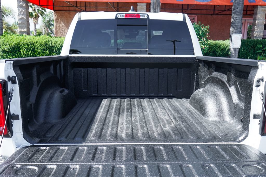 Used 2025 RAM 1500 Tradesman w/ Night Edition AWD/4WD image 8