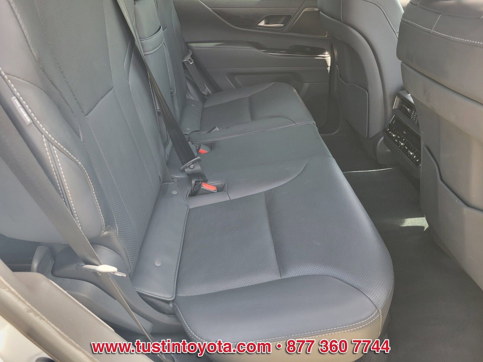 Used 2024 Lexus LX 600 600 Premium w/ Interior Upgrade Package image 14