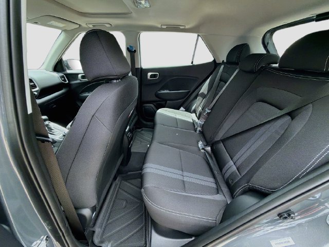 New 2026 Hyundai Venue SEL FWD image 25