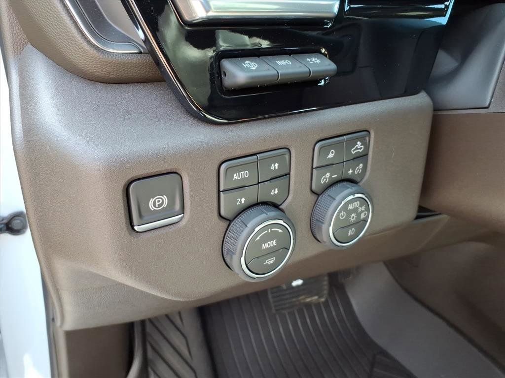 Used 2026 Chevrolet Silverado 1500 LTZ w/ Technology Package image 24