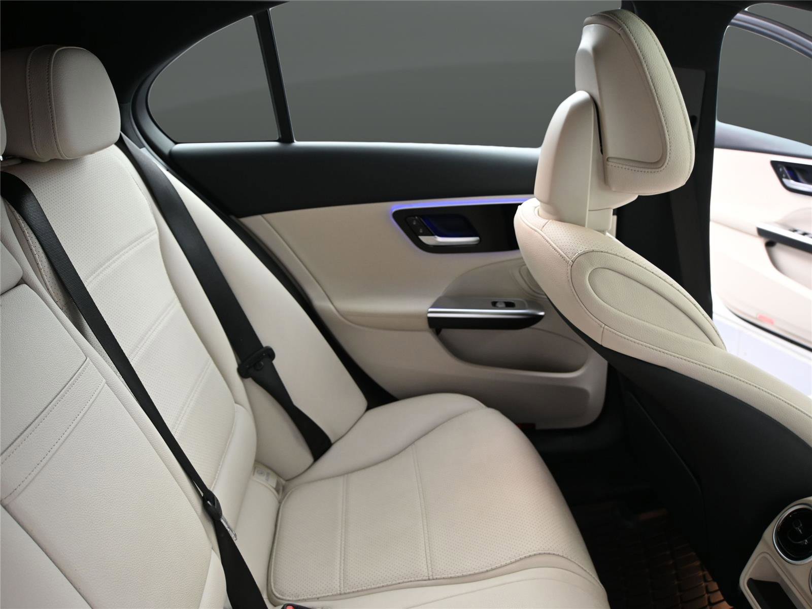 Used 2023 Mercedes-Benz C 300 4MATIC Sedan image 25