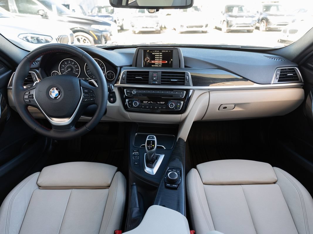 Used 2017 BMW 330i Sedan RWD image 2