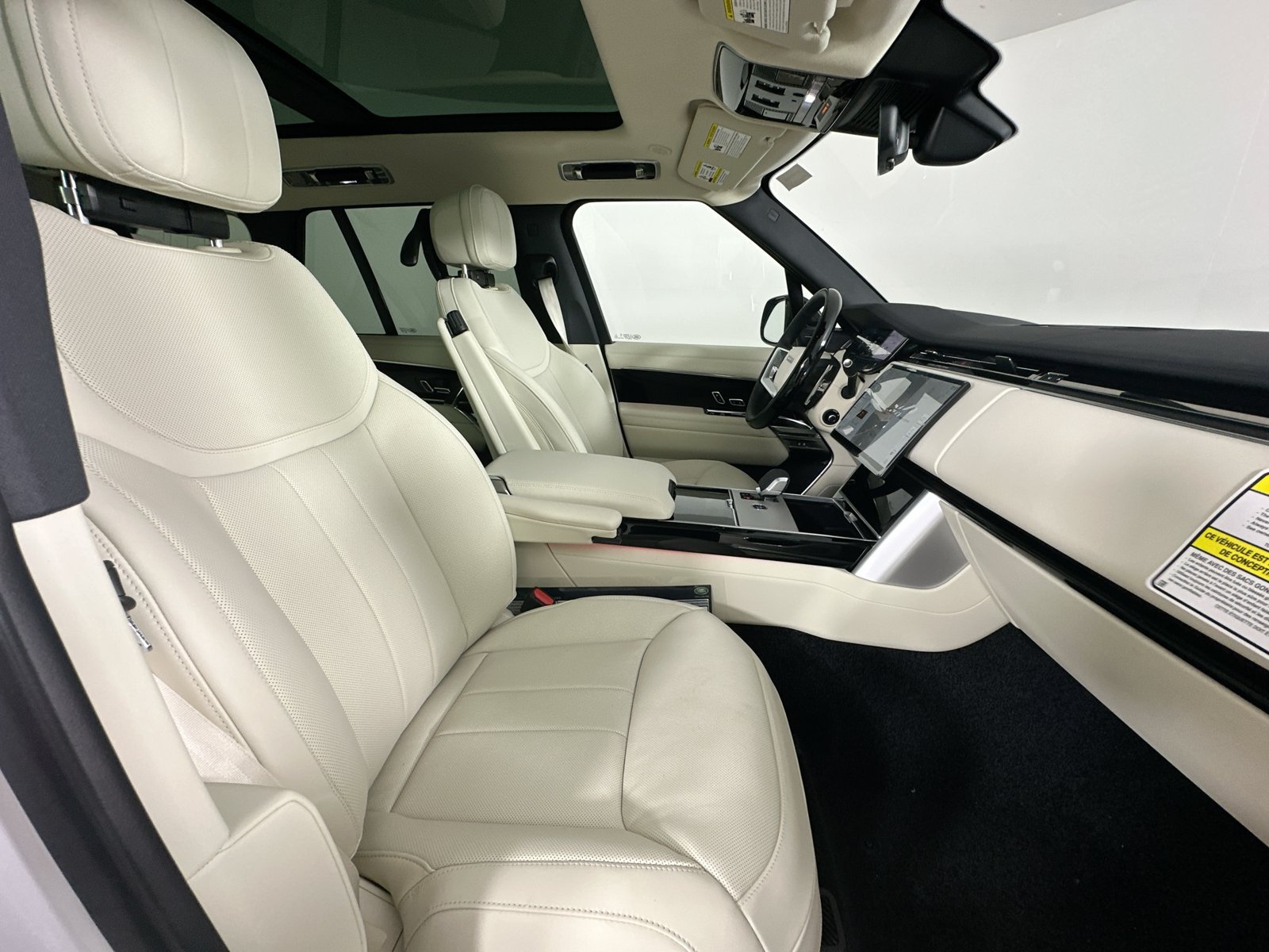 New 2026 Land Rover Range Rover SE AWD/4WD image 43