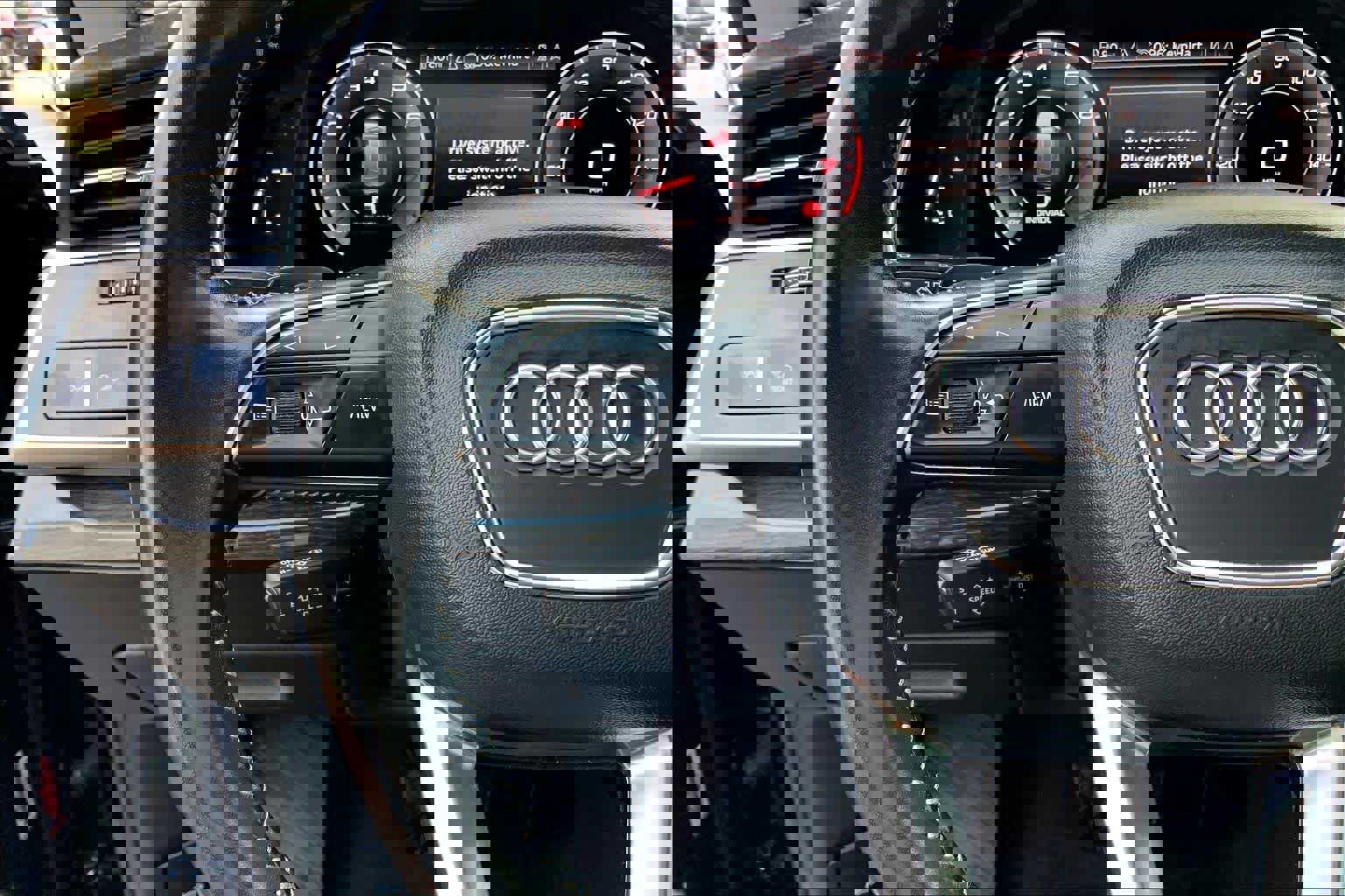 Used 2019 Audi Q8 Prestige image 24