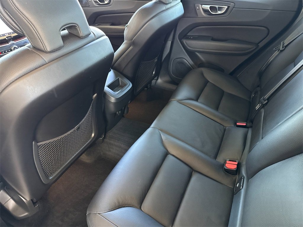 Certified 2023 Volvo XC60 B5 Plus image 11