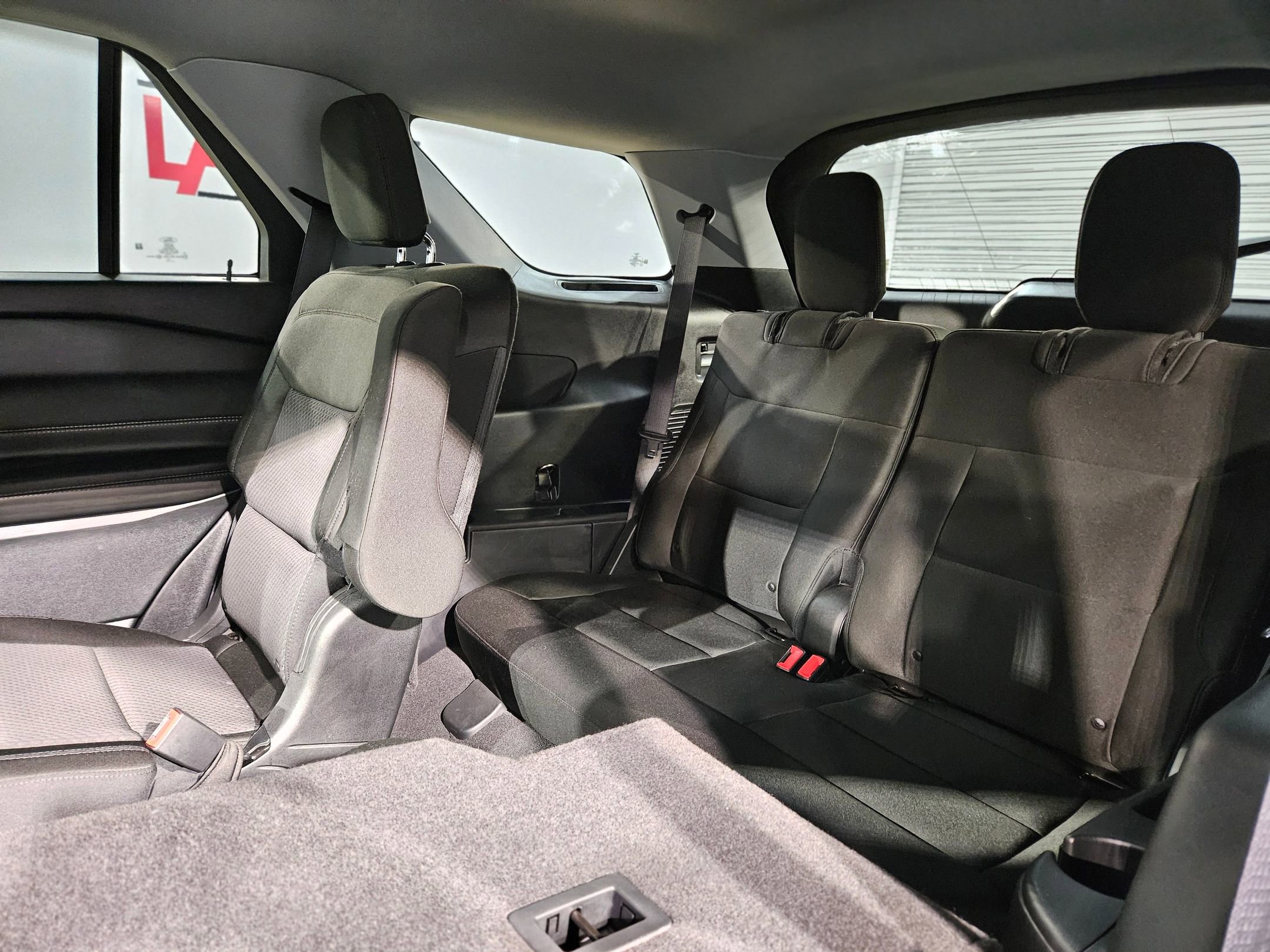 Used 2023 Ford Explorer XLT image 37