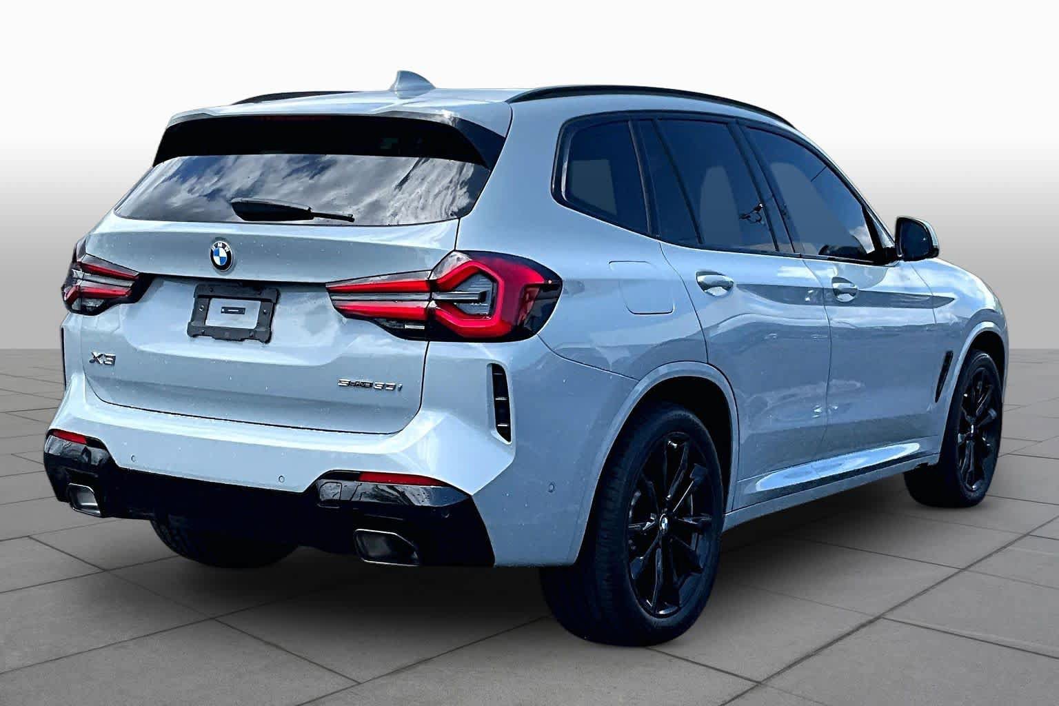 Used 2024 BMW X3 sDrive30i w/ Premium Package image 12