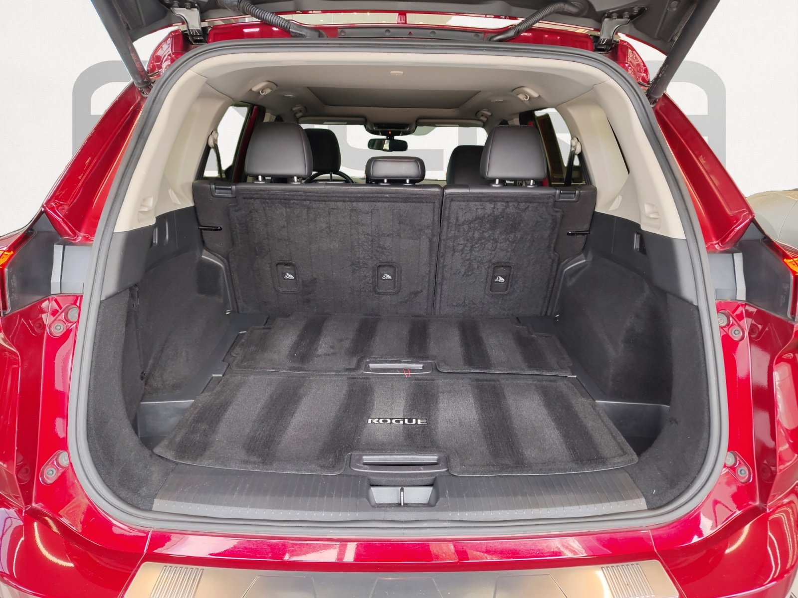 Certified 2024 Nissan Rogue Platinum w/ Platinum Premium Package FWD image 14