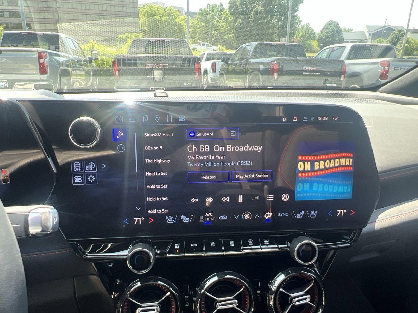 New 2025 Chevrolet Blazer EV RS image 13