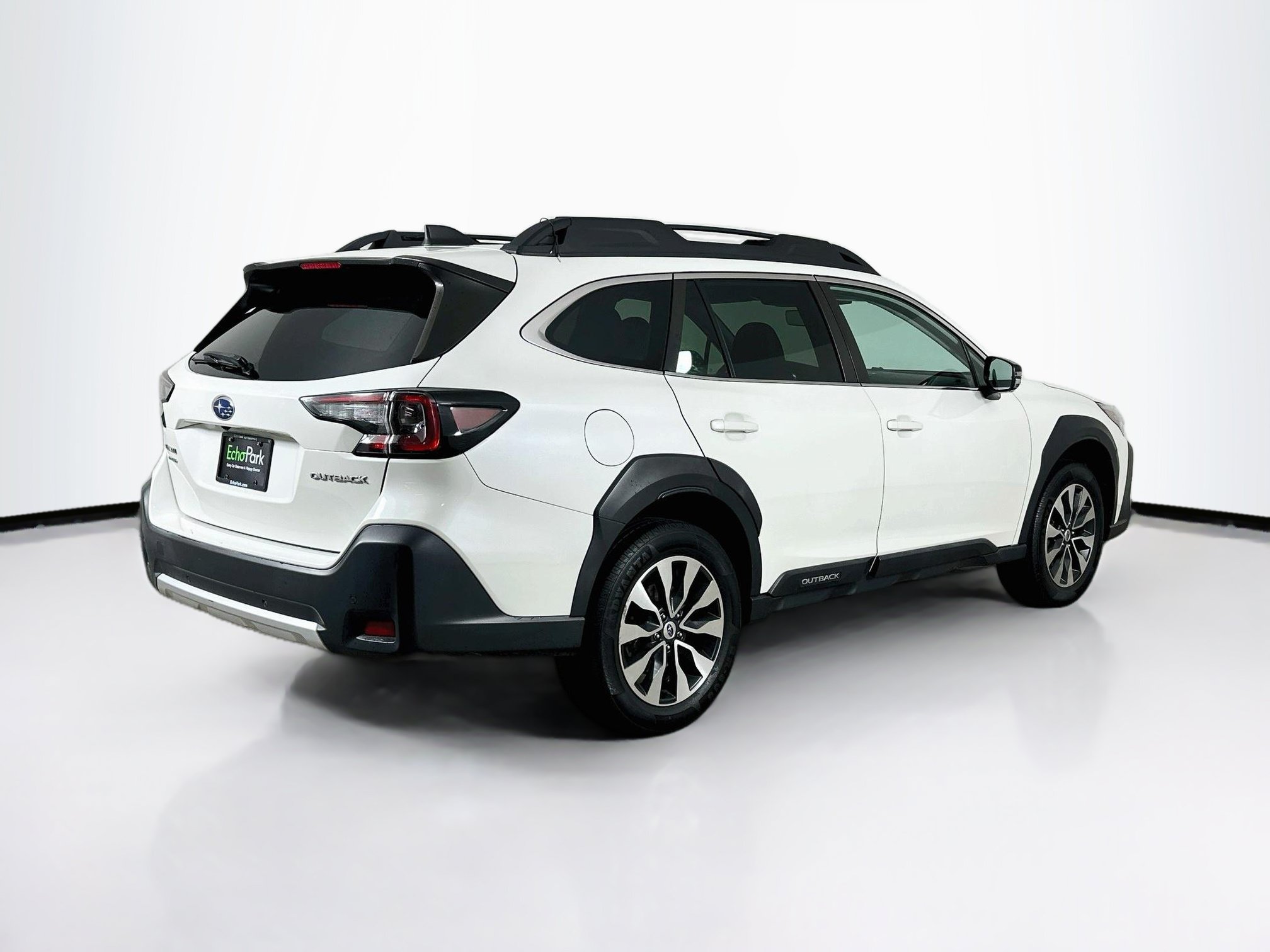 Used 2023 Subaru Outback Limited AWD/4WD image 9