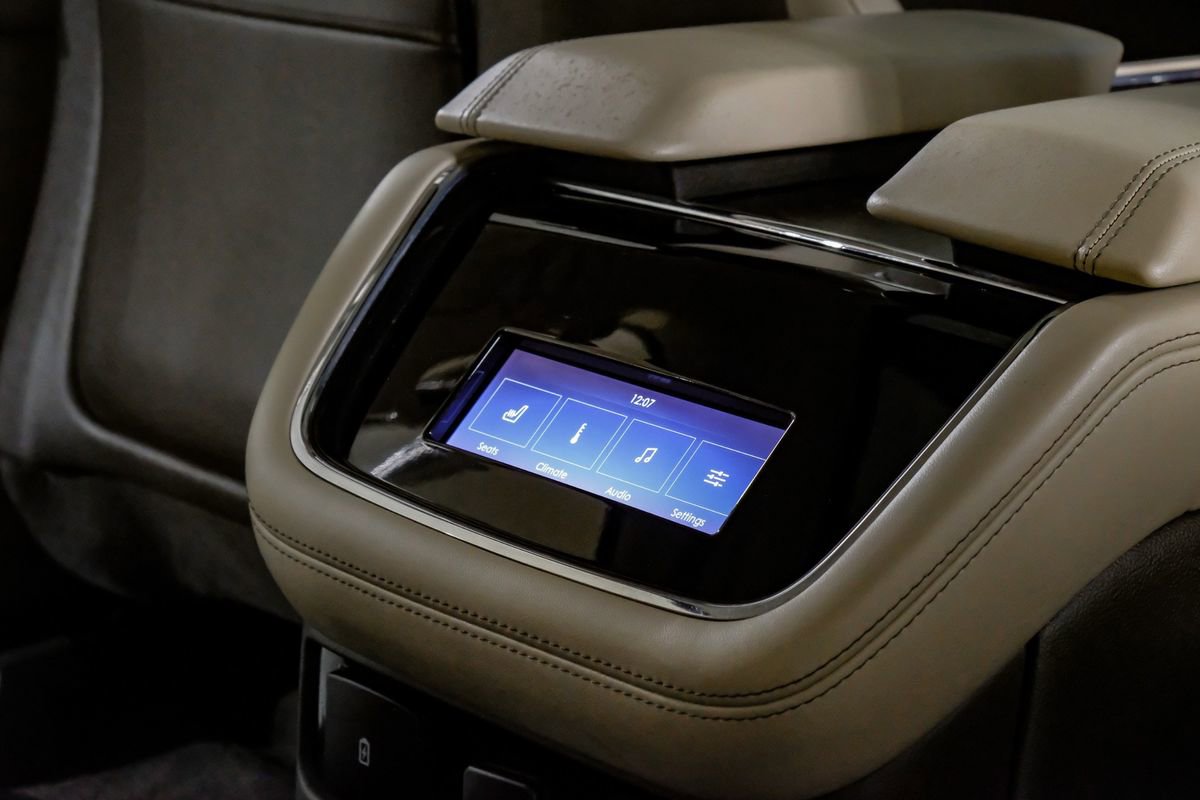 Used 2023 Lincoln Navigator L Reserve AWD/4WD image 32