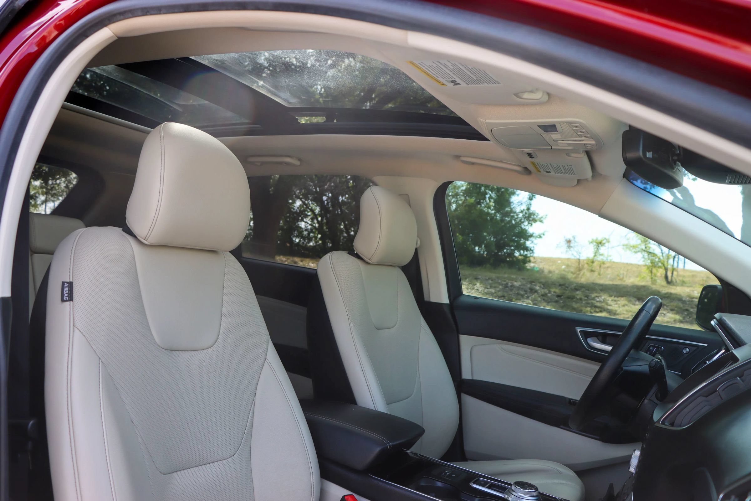Used 2019 Ford Edge Titanium w/ Equipment Group 301A FWD image 21