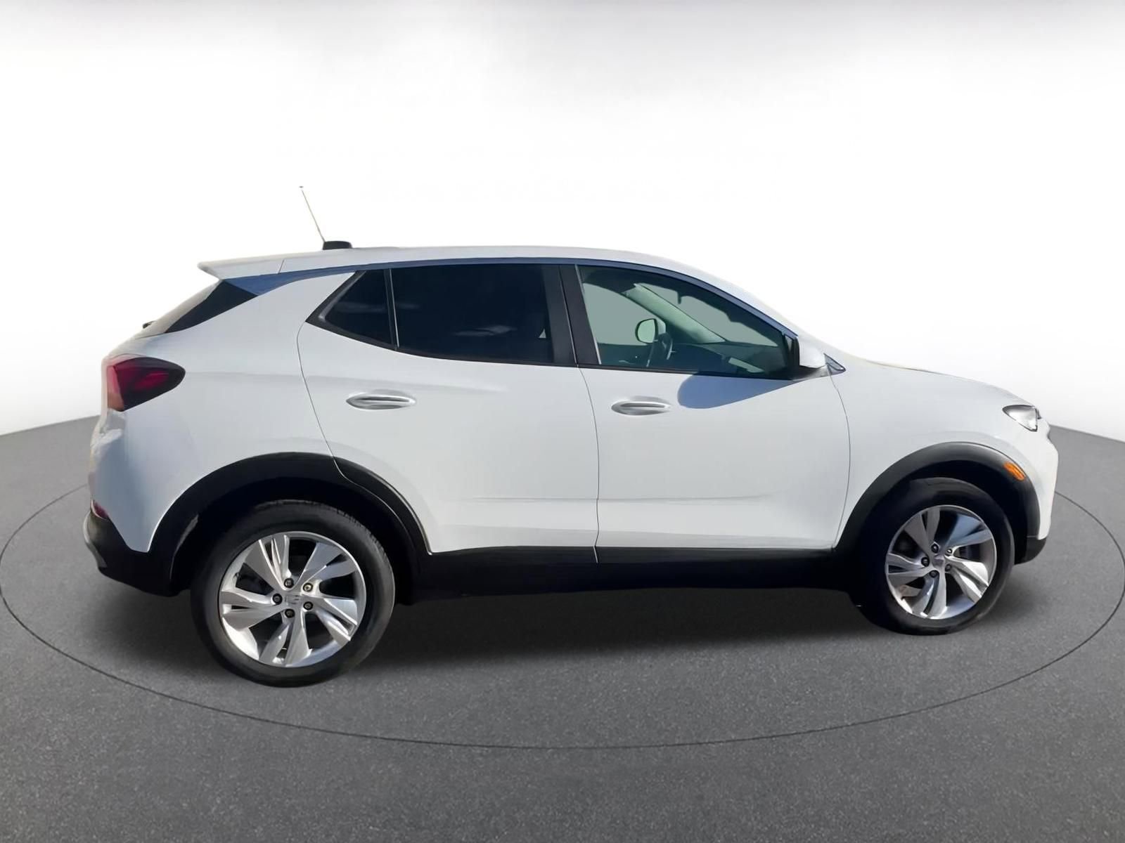 Used 2025 Buick Encore GX Preferred image 16