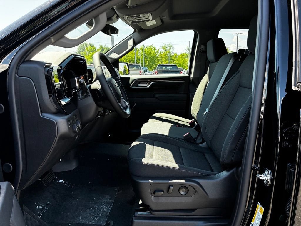 New 2026 Chevrolet Silverado 1500 LT AWD/4WD image 5