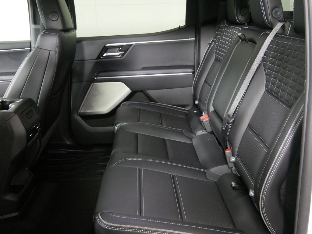 Used 2025 GMC Sierra EV Denali AWD/4WD image 19
