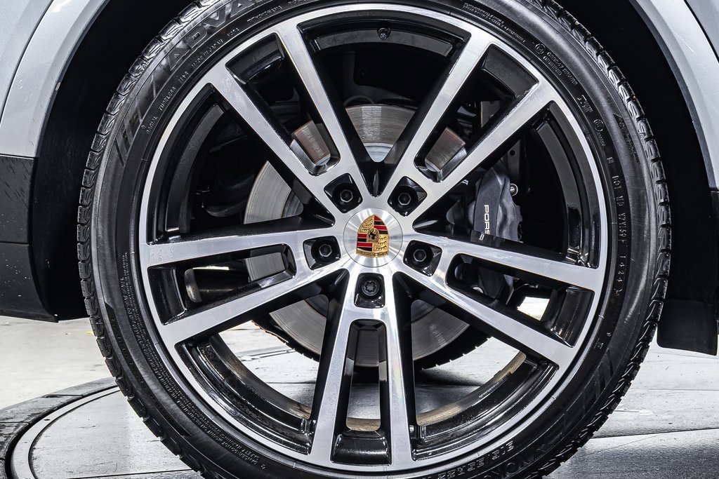 Certified 2025 Porsche Cayenne image 23