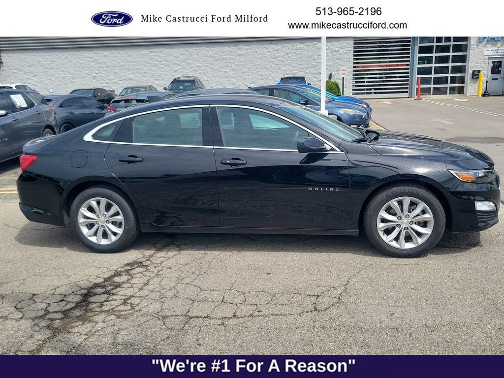 Used 2025 Chevrolet Malibu LT FWD image 6